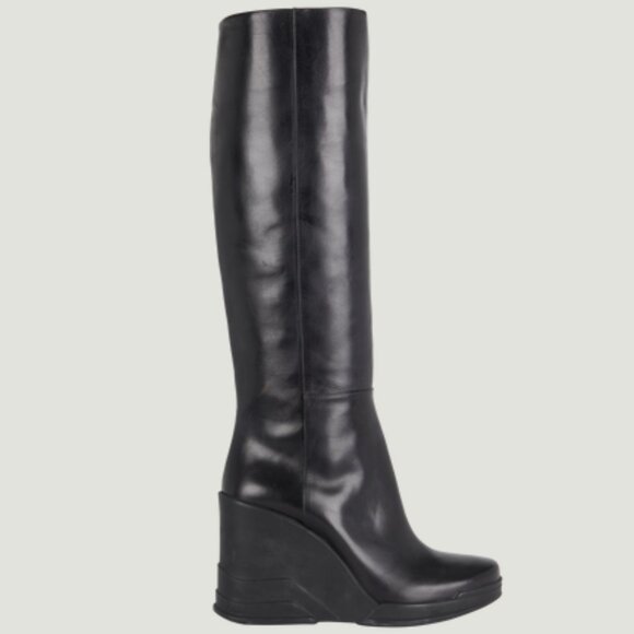 How. cool!!! Tall Prada boots, 35 - Picture 4 of 13